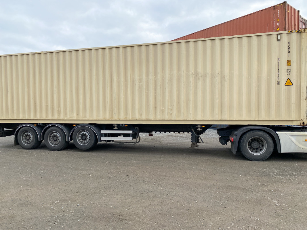 Sea shipping container 40'HC RAL 1015