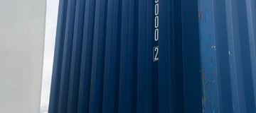 www.hz-containers.com www.hz-kontejnery.cz Új raktárkonténereket, lakókonténereket, Tengeri konténer 6 m, hajókonténer 12 m, LAKÓKONTÉNEREK, www.confoot.cz 3